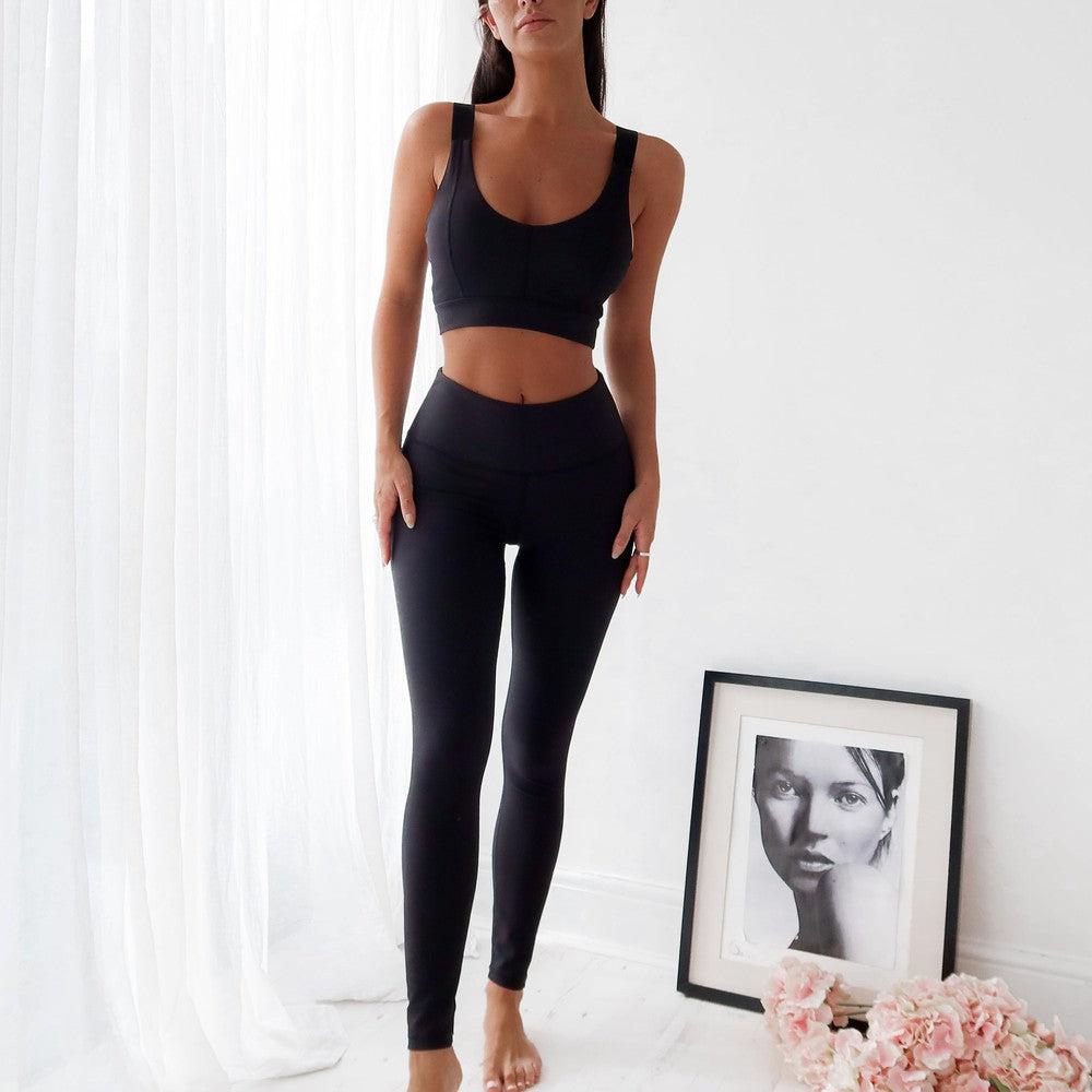 Seamless Ribbed Sports Bra- Black-